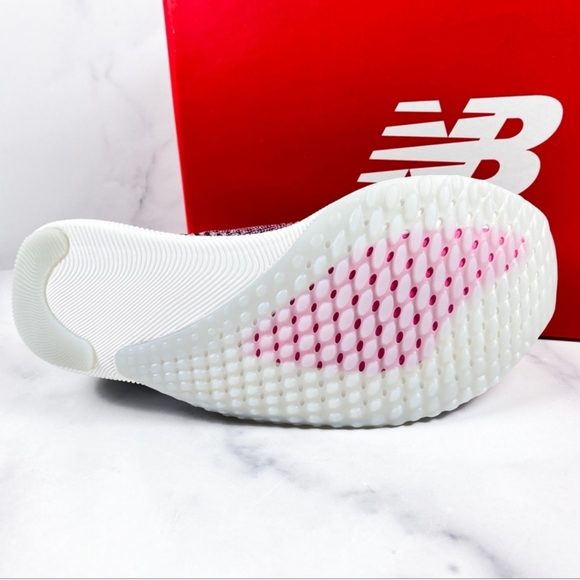 New Balance FuelCell Rebel performance shoes in women size: 12D - Picture 7 of 14